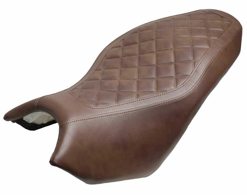 700CL-X Heritage_Zvýšené sedlo_hnědé